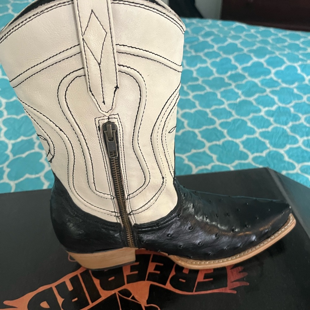 Freebird Black and Cream Heeled Boots - Picture 3 of 8